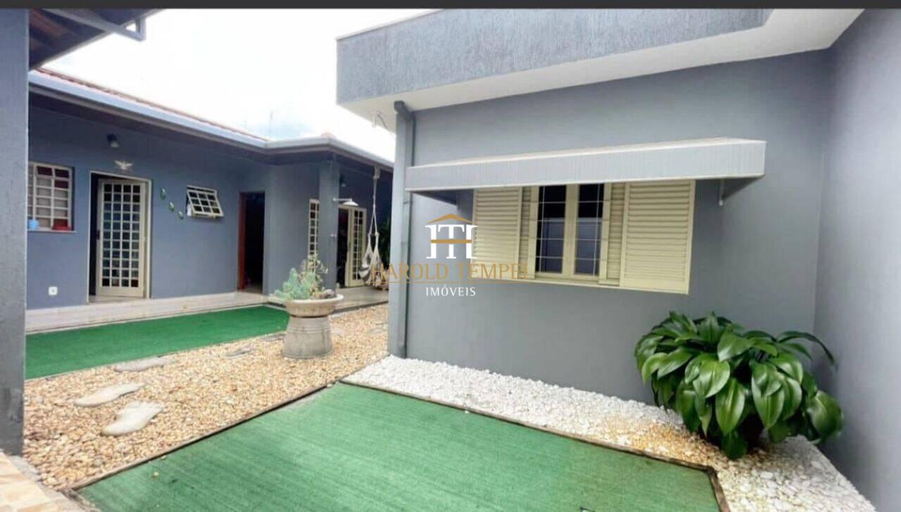 Casa com 3 quartos, à venda por R$ 480.000 - Jardim Colina Verde - Mococa/SP