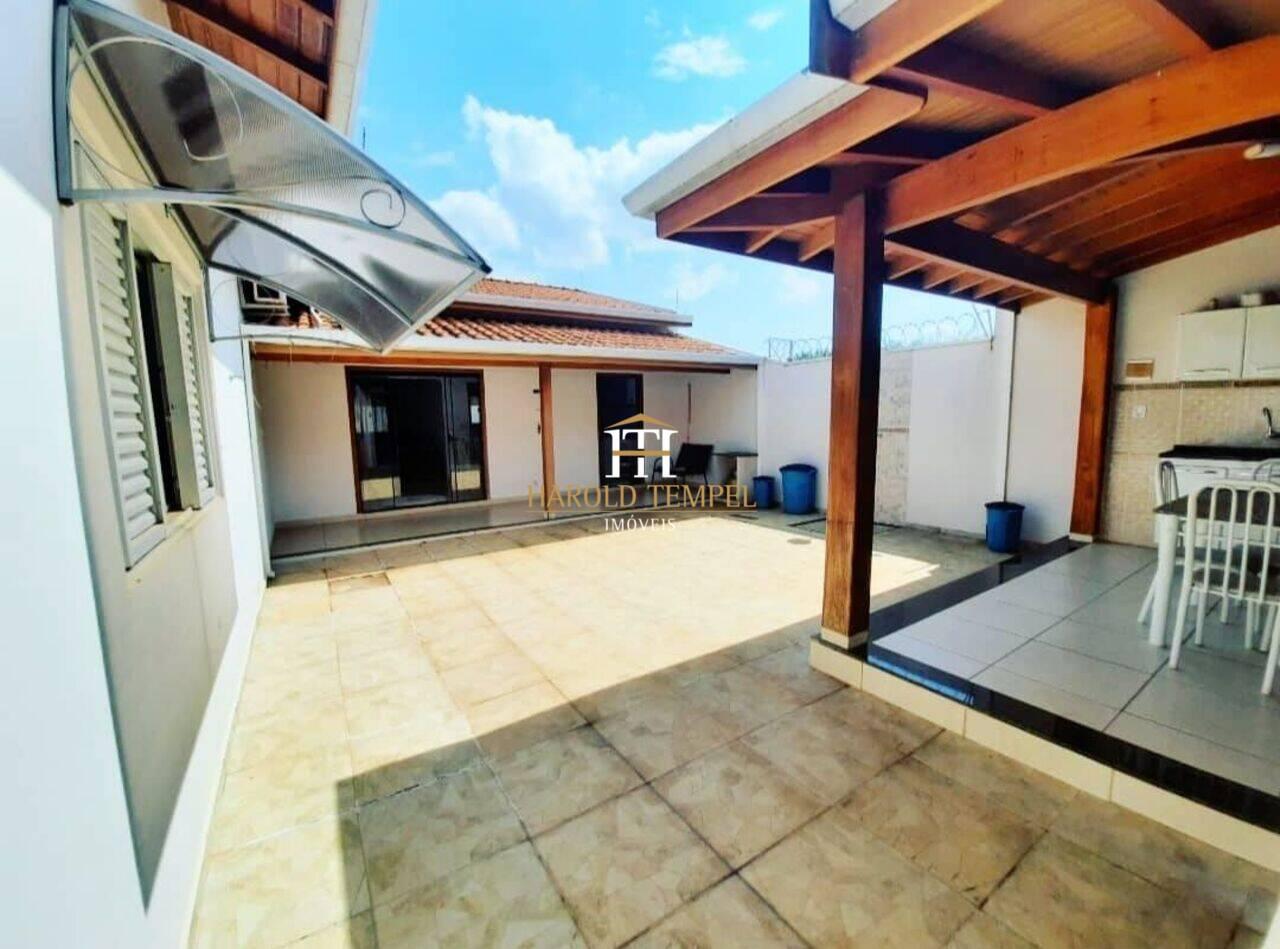 Casa com 3 quartos, 155 m², à venda por R$ 420.000 - Jardim Santa Maria - Mococa/SP