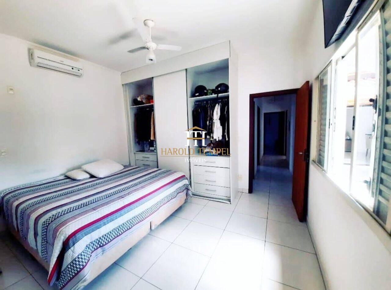Casa com 3 quartos, 155 m², à venda por R$ 420.000 - Jardim Santa Maria - Mococa/SP