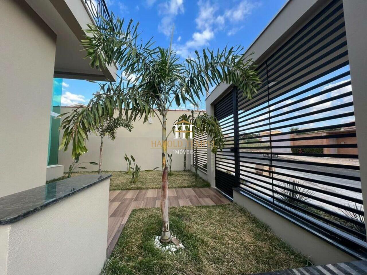 Casa com 5 quartos, 400 m², à venda por R$ 1.550.000 - Jardim São Luiz - Mococa/SP