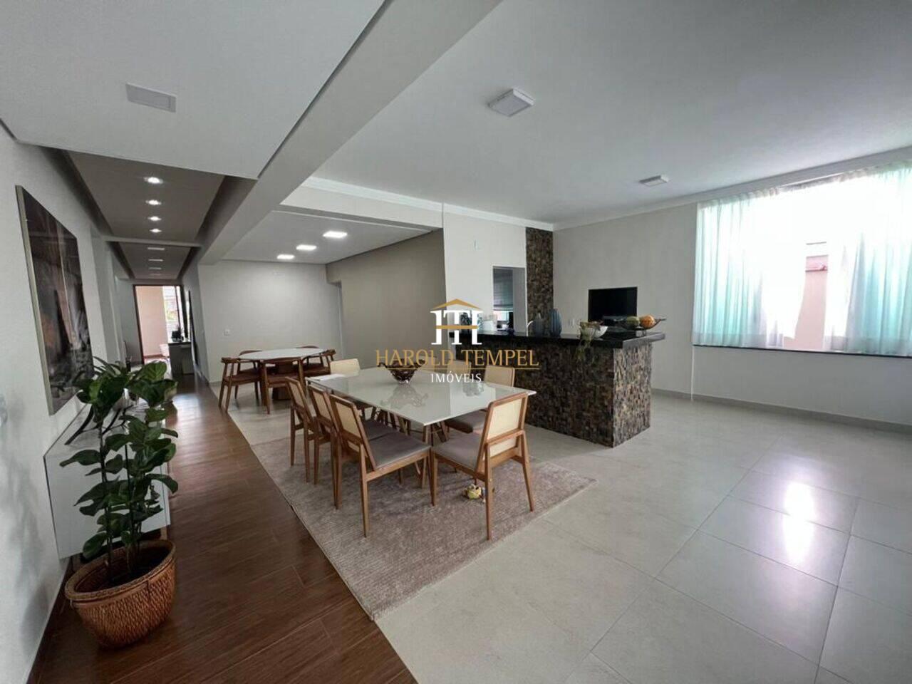 Casa com 5 quartos, 400 m², à venda por R$ 1.550.000 - Jardim São Luiz - Mococa/SP