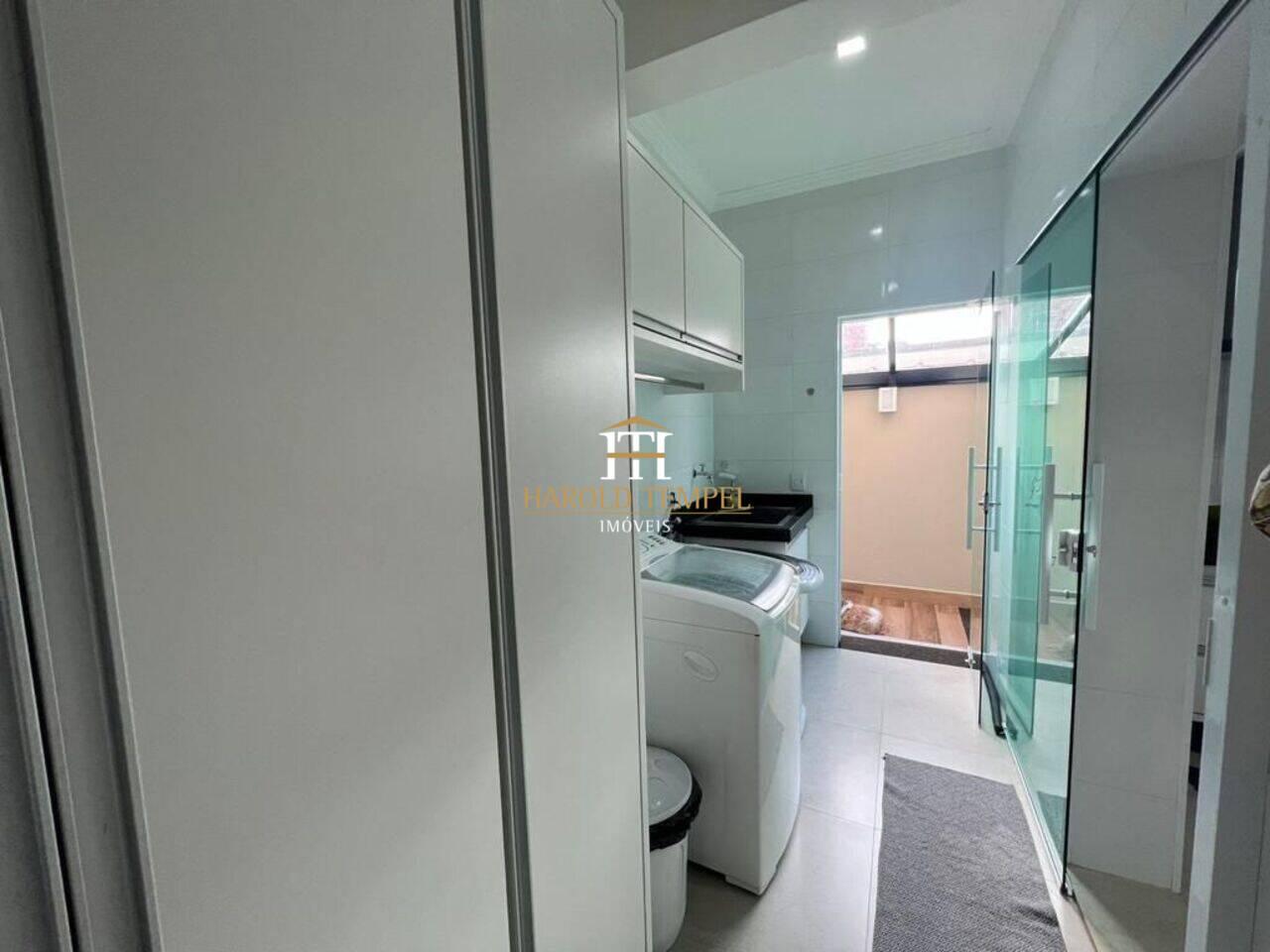 Casa com 5 quartos, 400 m², à venda por R$ 1.550.000 - Jardim São Luiz - Mococa/SP