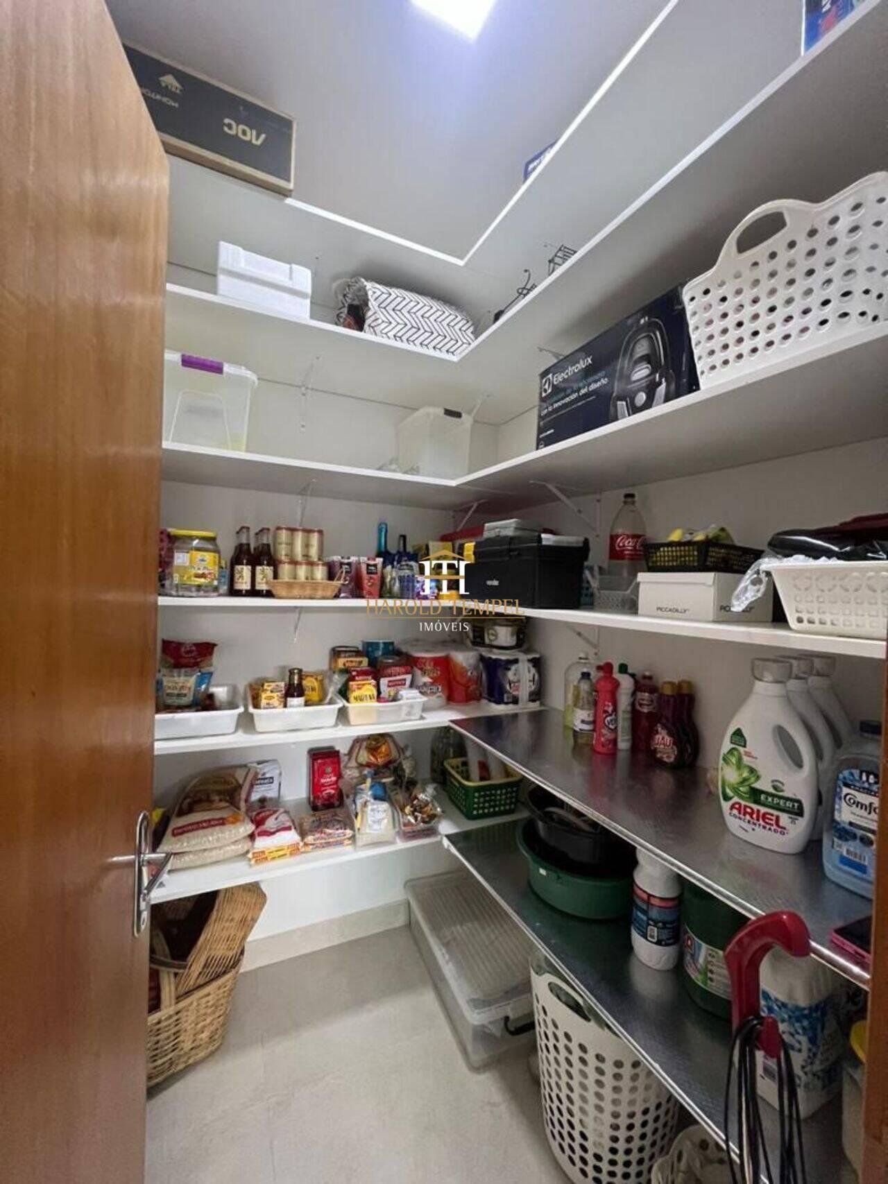 Casa com 5 quartos, 400 m², à venda por R$ 1.550.000 - Jardim São Luiz - Mococa/SP