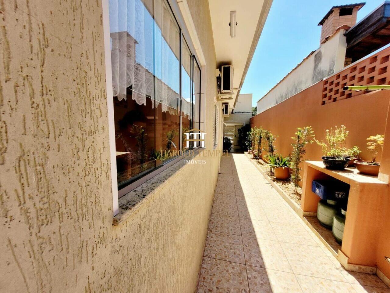 Imóvel com lindo acabamento de 1a. bairro São Domingos