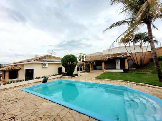 Casa com 3 quartos, aluguel por R$ 4.000/mês ou à venda por R$ 1.550.000 - Vila Quintino - Mococa/SP