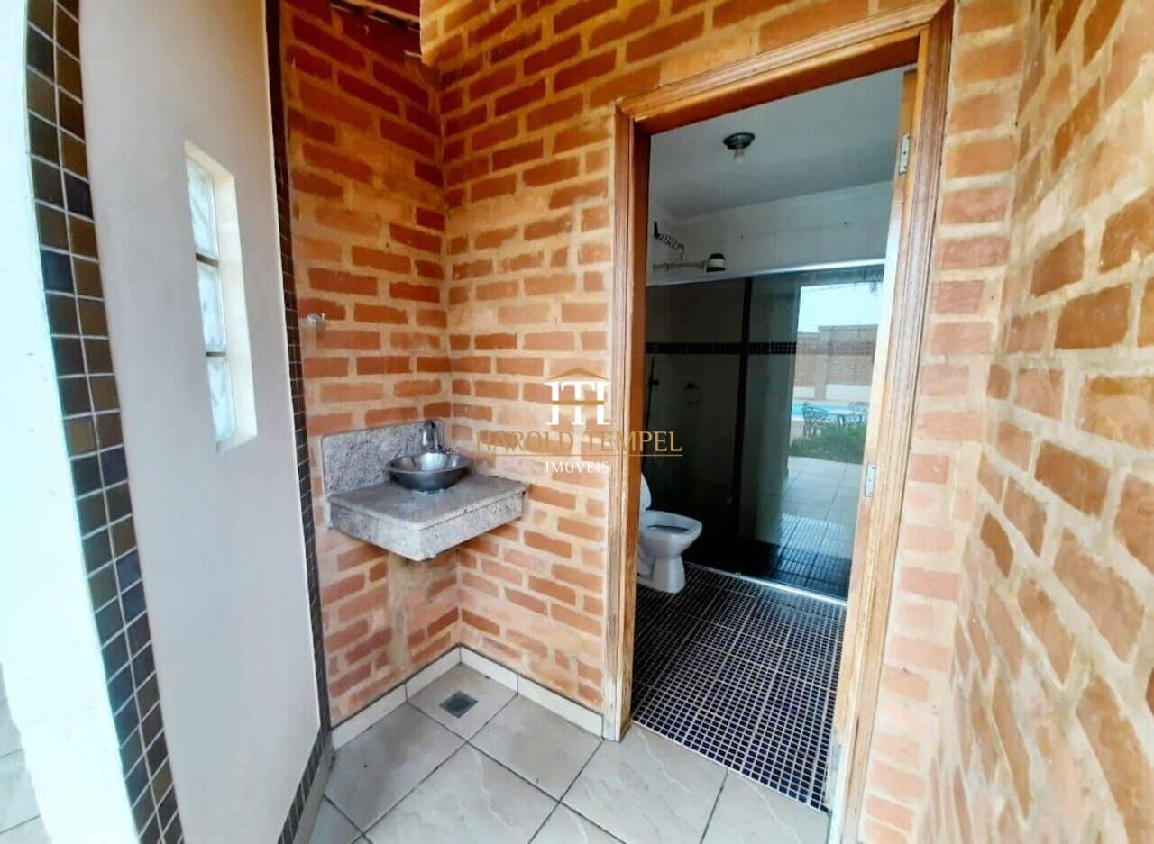Casa com 3 quartos, aluguel por R$ 4.000/mês ou à venda por R$ 1.550.000 - Vila Quintino - Mococa/SP