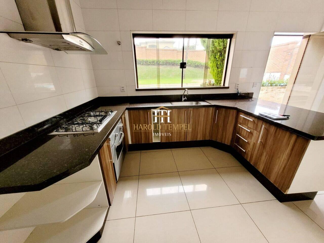 Casa com 3 quartos, aluguel por R$ 4.000/mês ou à venda por R$ 1.550.000 - Vila Quintino - Mococa/SP