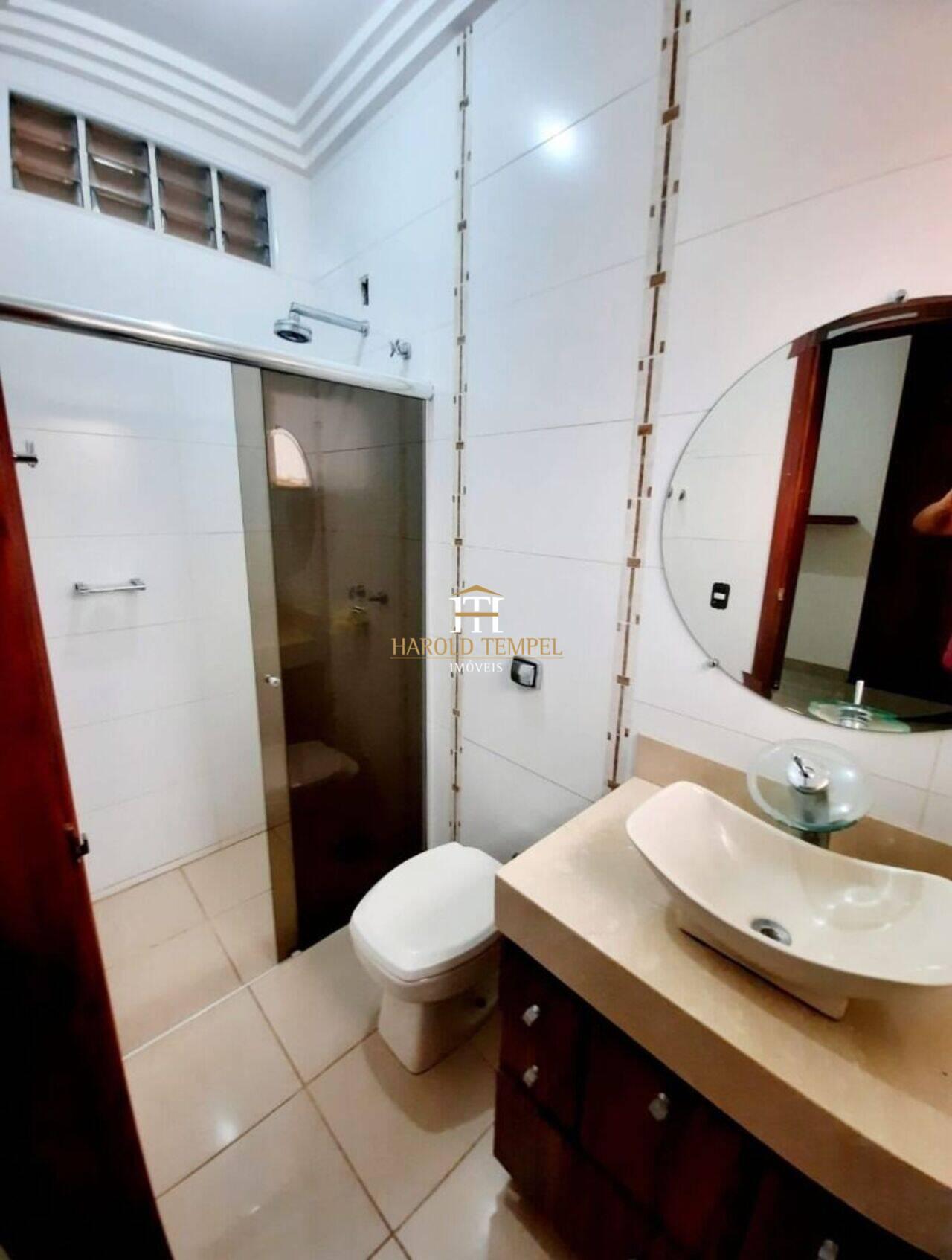 Casa com 3 quartos, aluguel por R$ 4.000/mês ou à venda por R$ 1.550.000 - Vila Quintino - Mococa/SP