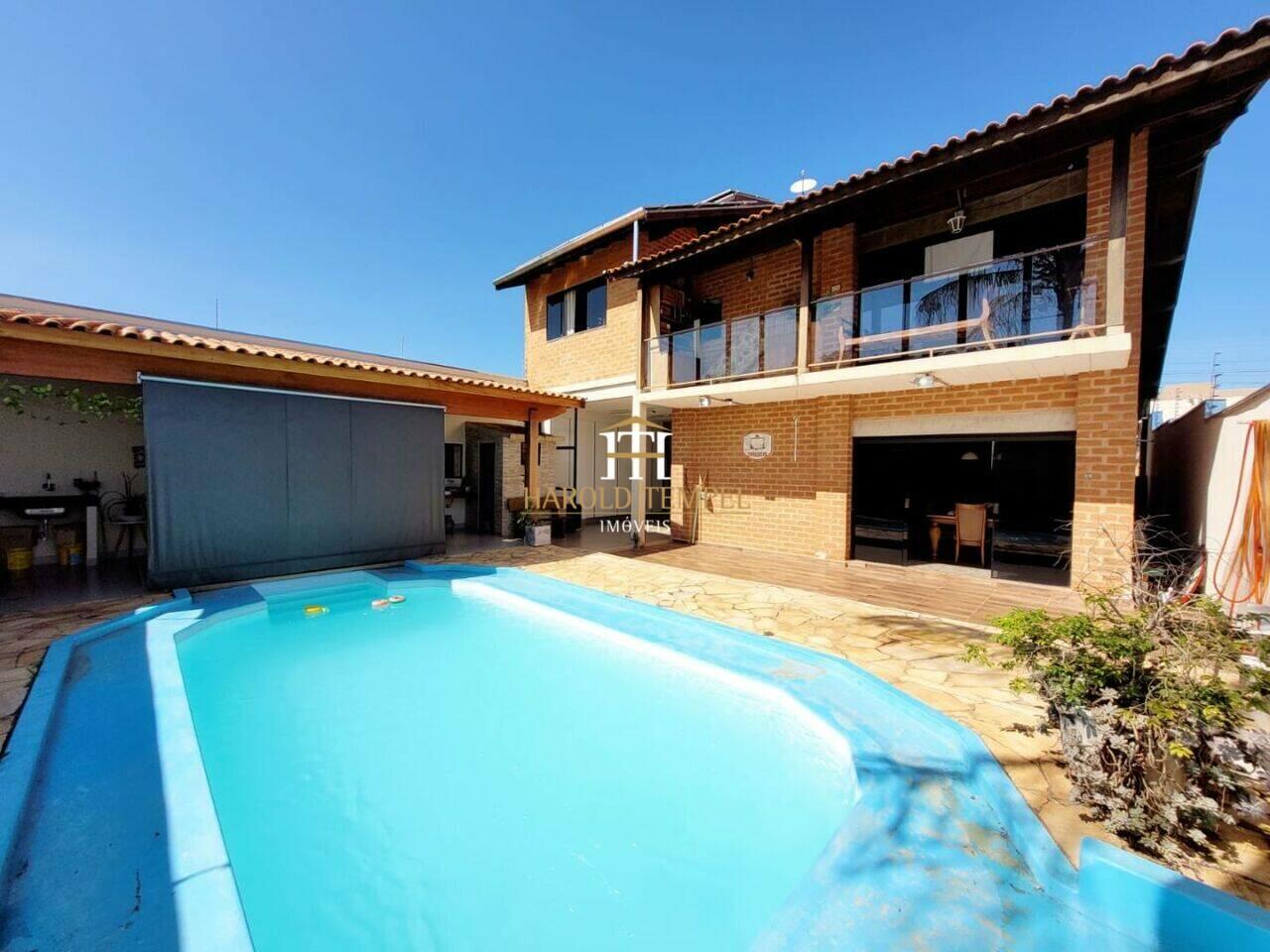 Casa com 3 quartos, 330 m², à venda por R$ 850.000 - Jardim Colina Verde - Mococa/SP