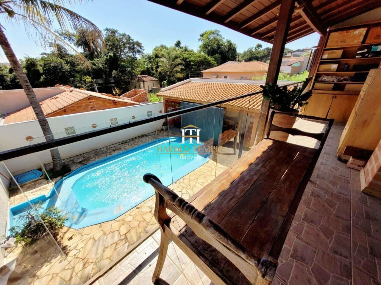 Casa com 3 quartos, 330 m², à venda por R$ 850.000 - Jardim Colina Verde - Mococa/SP