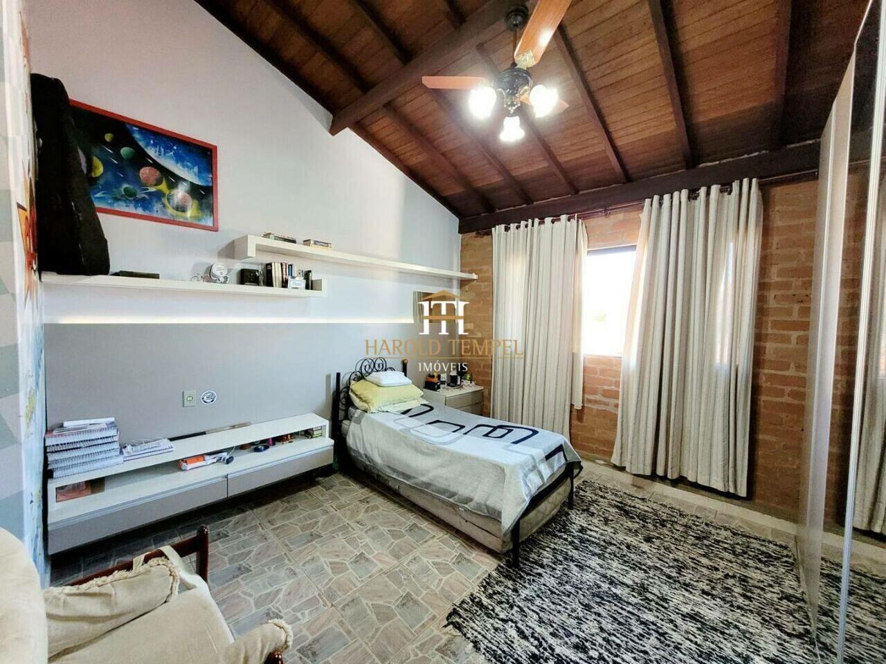 Casa com 3 quartos, 330 m², à venda por R$ 850.000 - Jardim Colina Verde - Mococa/SP