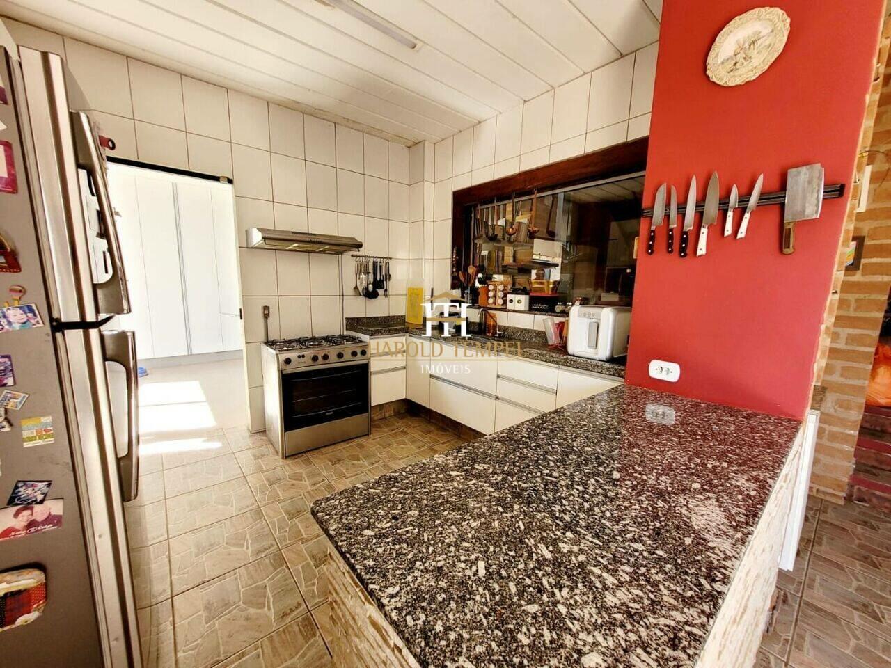 Casa com 3 quartos, 330 m², à venda por R$ 850.000 - Jardim Colina Verde - Mococa/SP