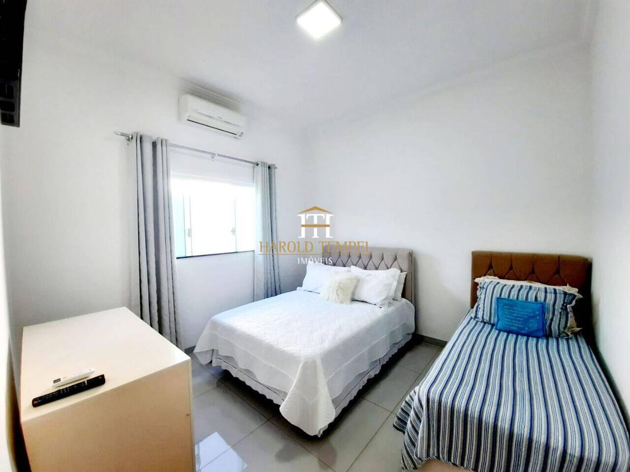 Casa com 2 quartos, à venda por R$ 700.000 - Jardim Colina Verde - Mococa/SP