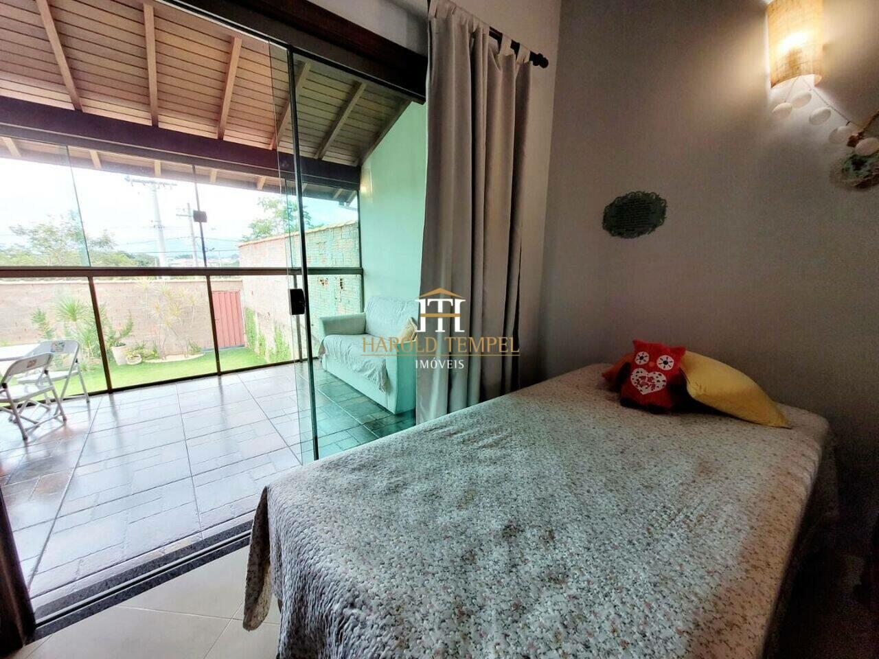 Casa com 2 quartos, à venda por R$ 400.000 - Altos do Vale - Mococa/SP