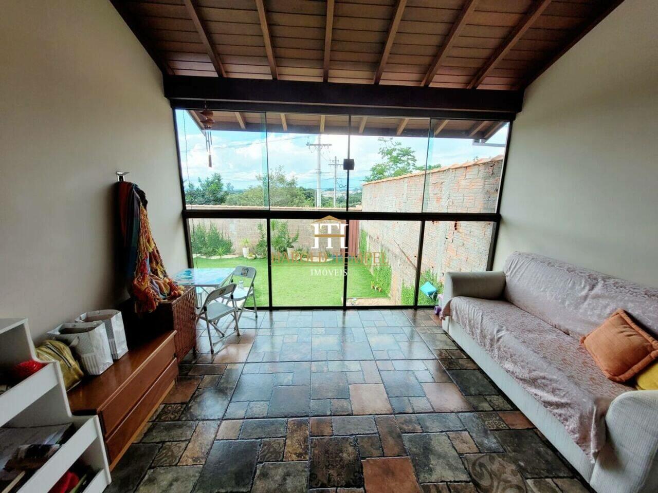 Casa com 2 quartos, à venda por R$ 400.000 - Altos do Vale - Mococa/SP
