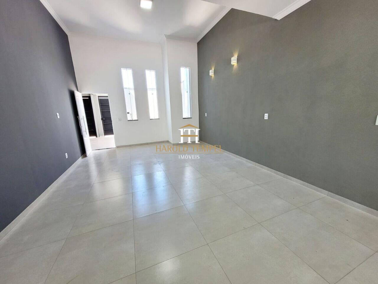 Casa de fácil negociação!! Financia!!