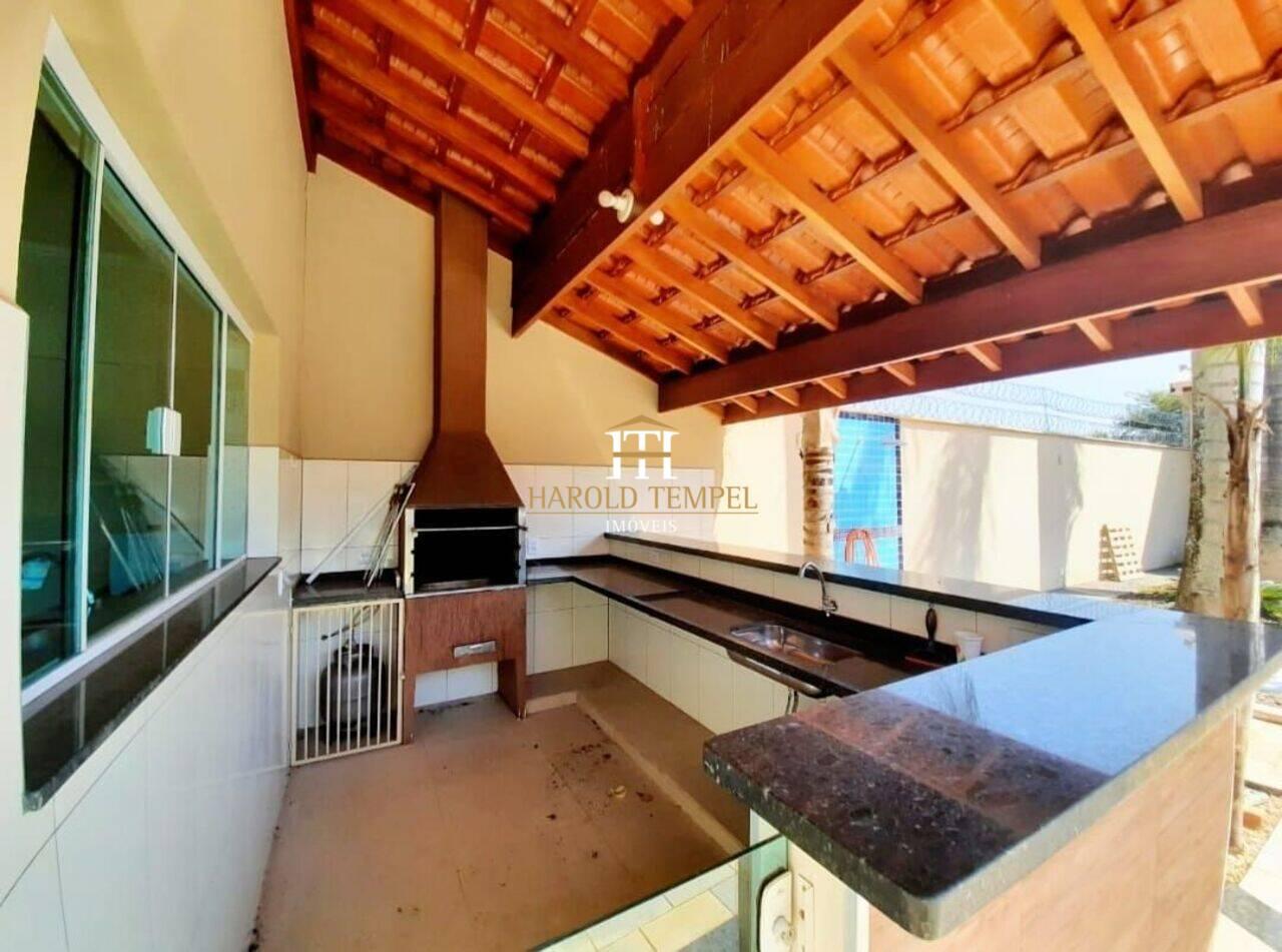 Casa com 2 quartos, aluguel por R$ 750/dia - Brás - Mococa/SP