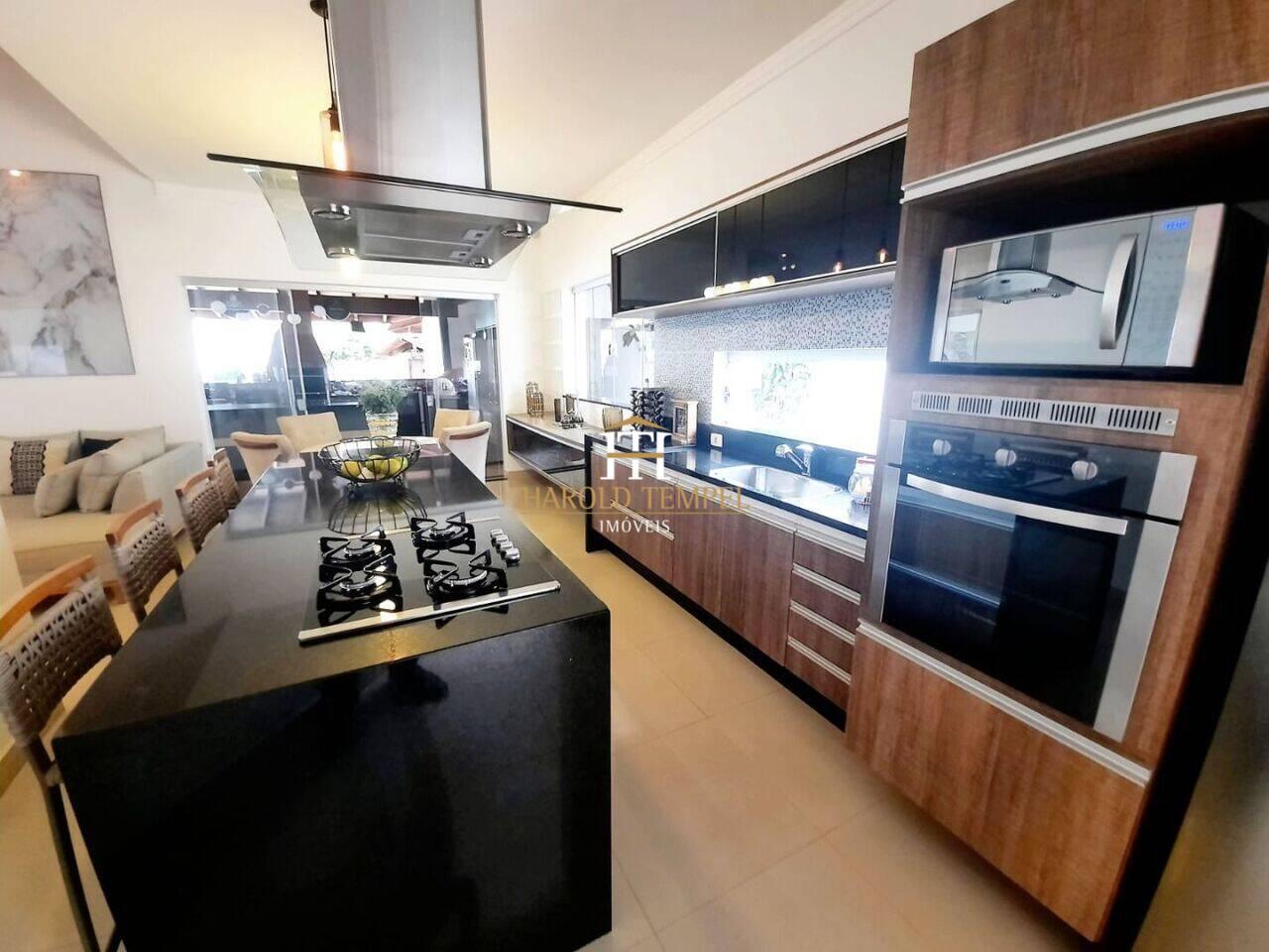 Casa com 3 quartos, à venda por R$ 1.200.000 - Jardim Residencial do Bosque - Mococa/SP