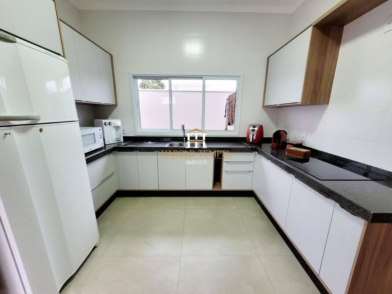 Casa com 3 quartos, 260 m², à venda por R$ 1.800.000 - Jardim da Paineira - Mococa/SP