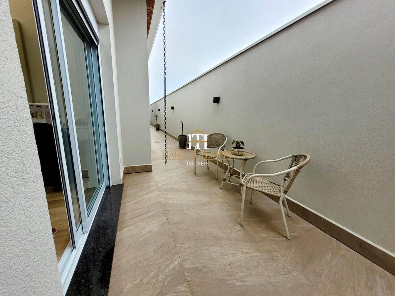 Casa com 3 quartos, 260 m², à venda por R$ 1.800.000 - Jardim da Paineira - Mococa/SP