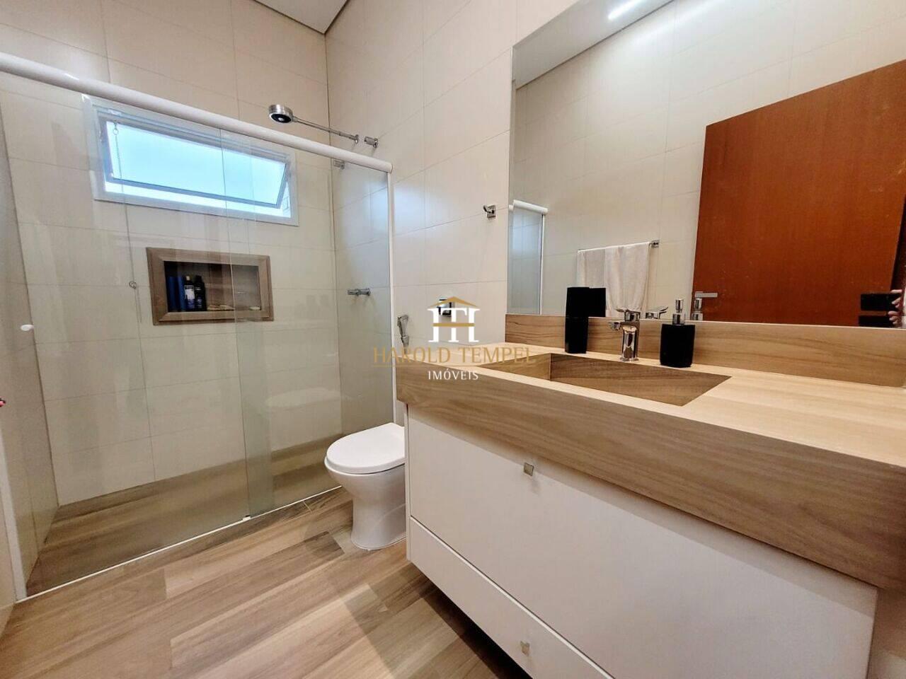 Casa com 3 quartos, 260 m², à venda por R$ 1.800.000 - Jardim da Paineira - Mococa/SP