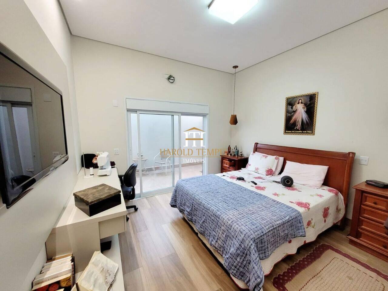 Casa com 3 quartos, 260 m², à venda por R$ 1.800.000 - Jardim da Paineira - Mococa/SP