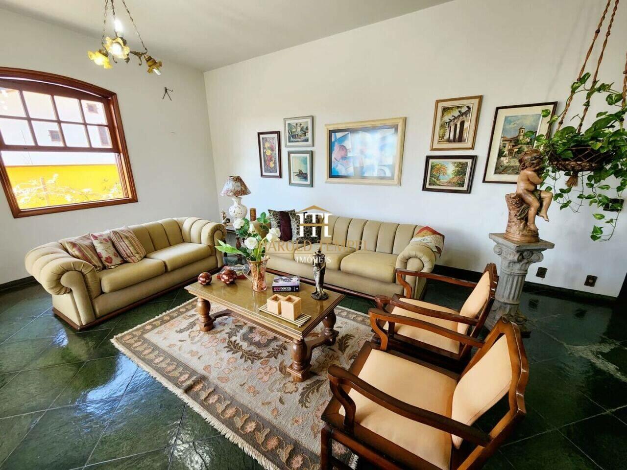 Casa com 5 quartos, 340 m², à venda por R$ 1.200.000 - Jardim Lavínia - Mococa/SP