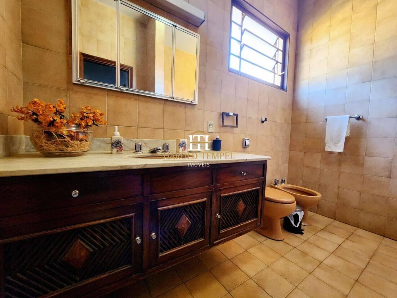 Casa com 5 quartos, 340 m², à venda por R$ 1.200.000 - Jardim Lavínia - Mococa/SP