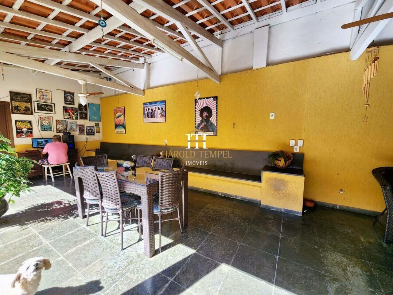 Casa com 5 quartos, 340 m², à venda por R$ 1.200.000 - Jardim Lavínia - Mococa/SP