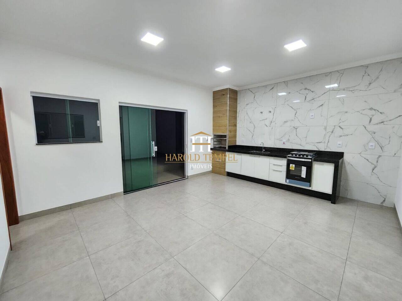 Casa com 3 quartos, à venda por R$ 770.000 - Jardim São Domingos - Mococa/SP