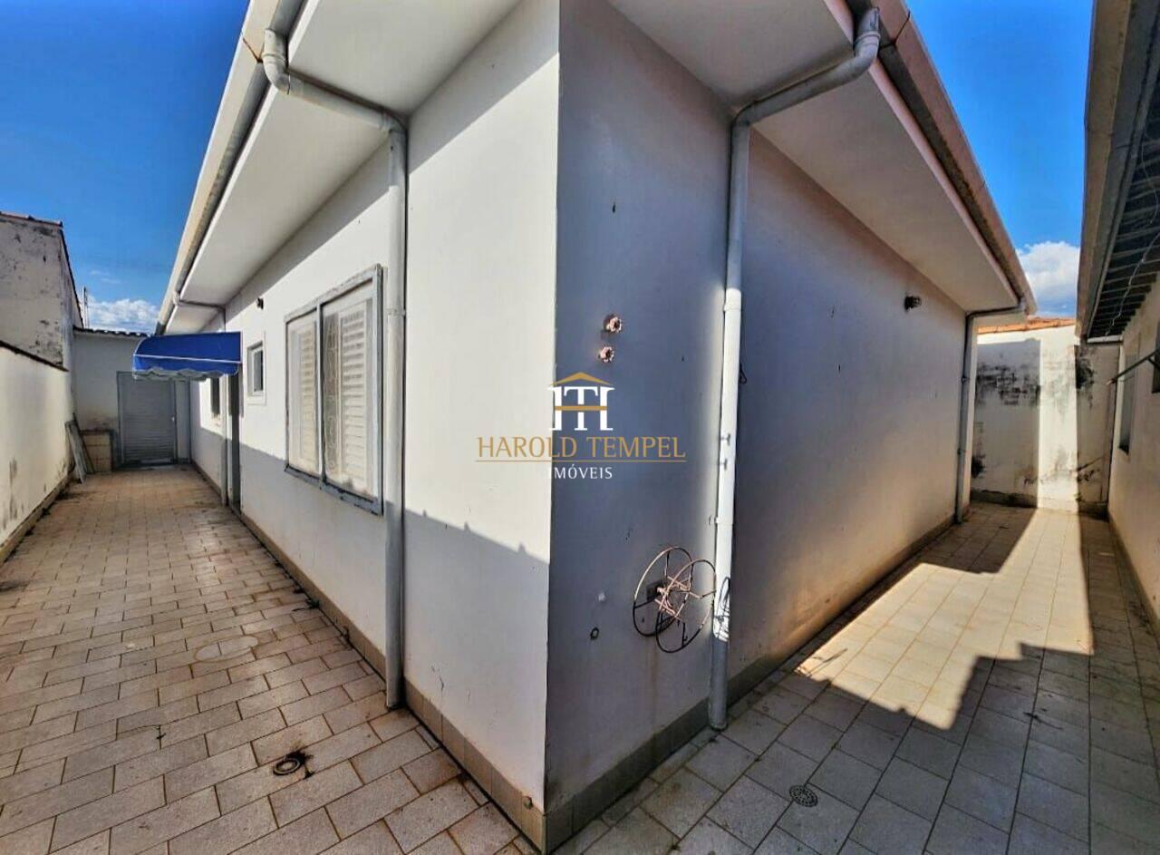 Casa com 3 quartos, 215 m², à venda por R$ 350.000 - Jardim São Domingos - Mococa/SP