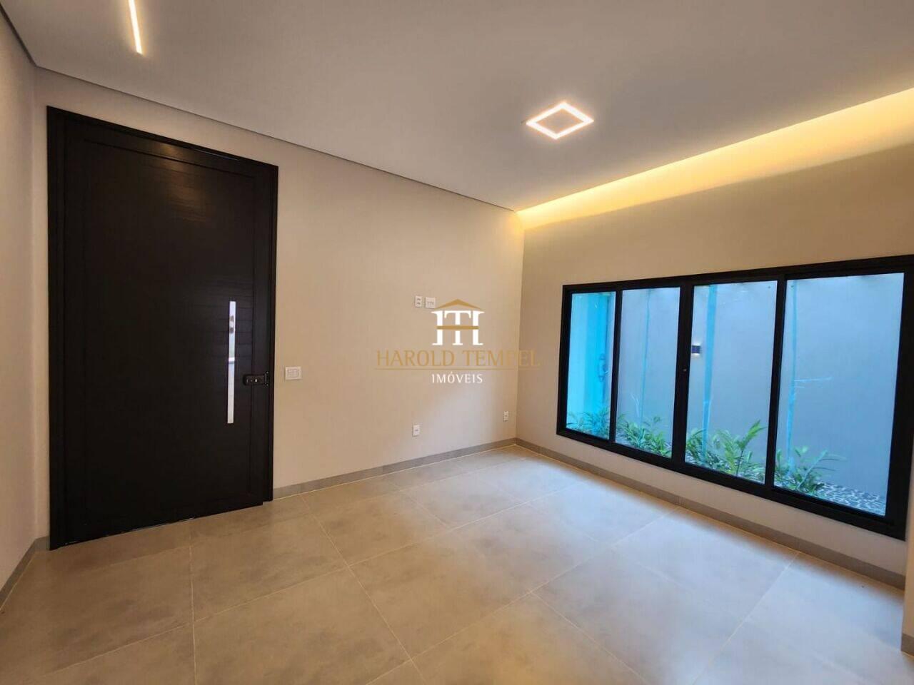 Casa com 3 quartos, à venda por R$ 1.800.000 - Jardim da Paineira - Mococa/SP