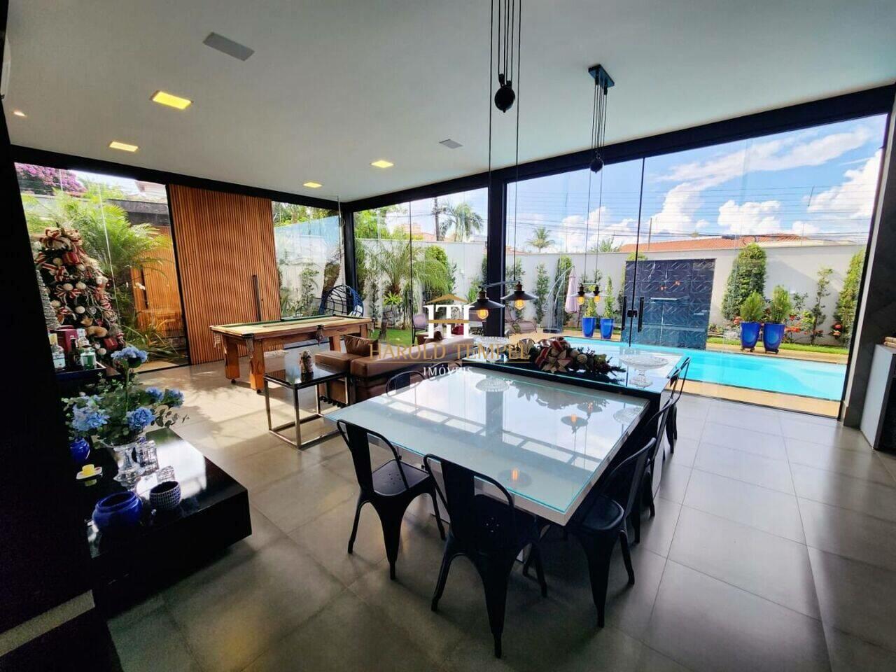 Casa com 3 quartos, 279 m², à venda por R$ 1.650.000 - Jardim José André de Lima - Mococa/SP