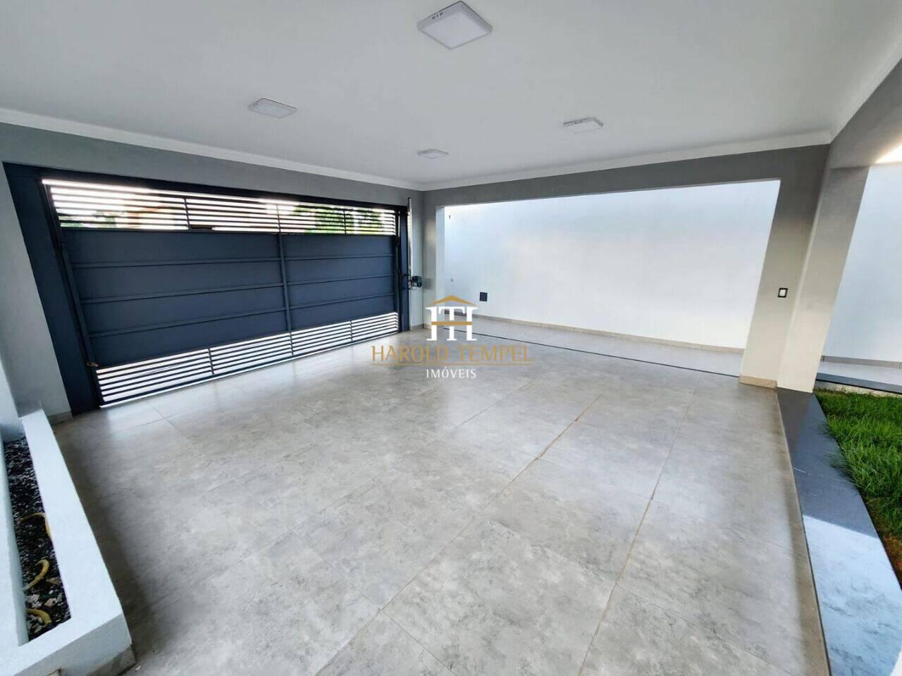 Casa com 3 quartos, 182 m², à venda por R$ 900.000 - Jardim Boa Vista - Mococa/SP