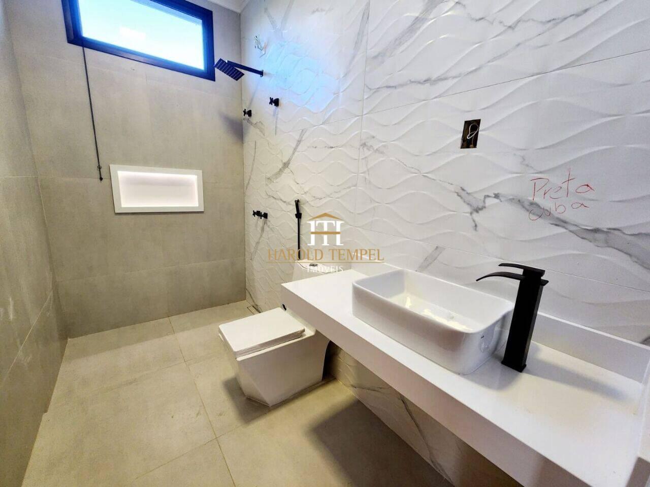 Casa com 3 quartos, 182 m², à venda por R$ 900.000 - Jardim Boa Vista - Mococa/SP