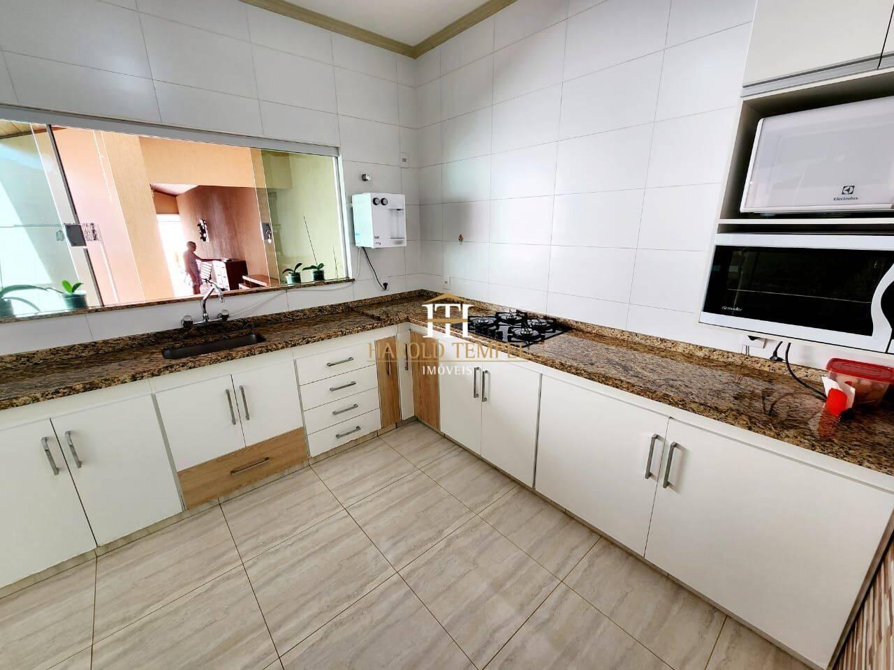 Casa com 3 quartos, 235 m², à venda por R$ 800.000 - Jardim Central Prícoli - Mococa/SP