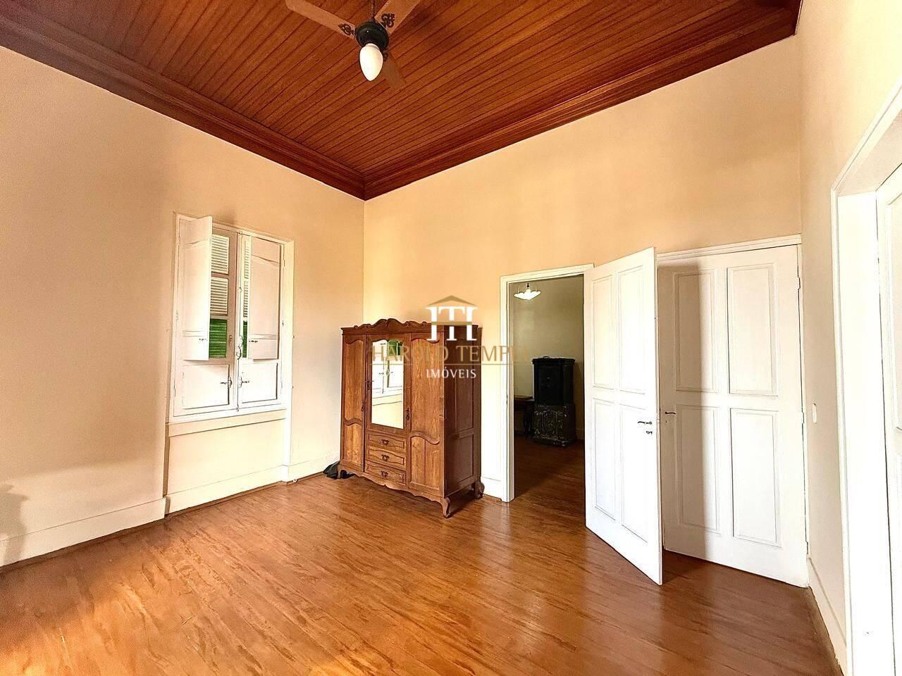 CASARAO DE ÉPOCA A VENDA