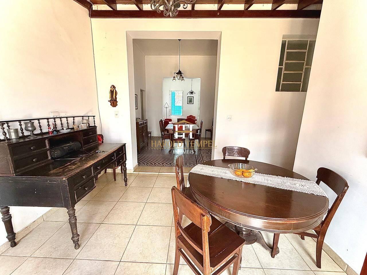 Casa com 4 dormitórios à venda - Centro - Mococa/SP