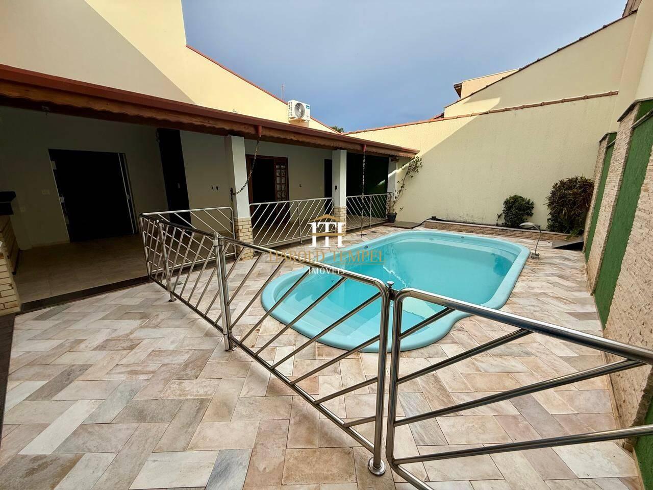 Casa com 4 quartos, aluguel por R$ 3.500/mês - Jardim São Domingos - Mococa/SP