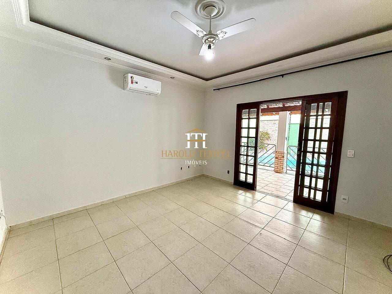 Casa com 4 quartos, aluguel por R$ 3.500/mês - Jardim São Domingos - Mococa/SP