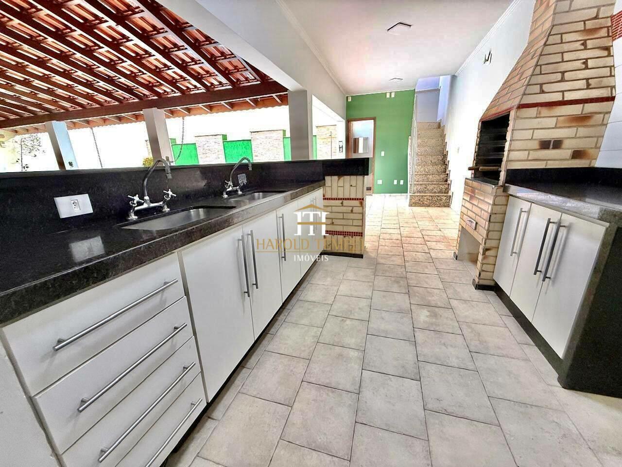 Casa com 4 quartos, aluguel por R$ 3.500/mês - Jardim São Domingos - Mococa/SP