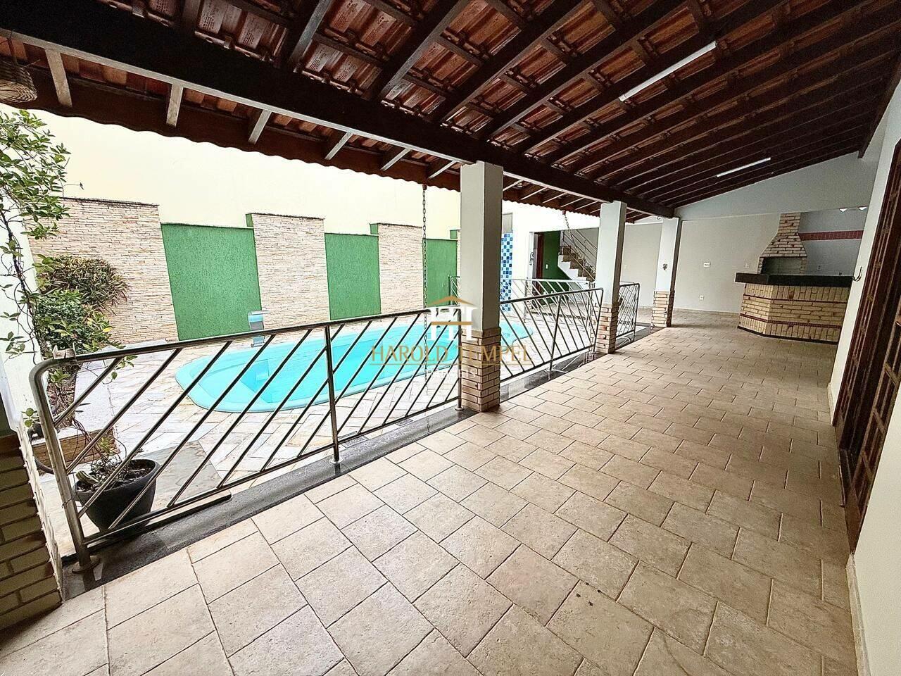 Casa com 4 quartos, aluguel por R$ 3.500/mês - Jardim São Domingos - Mococa/SP