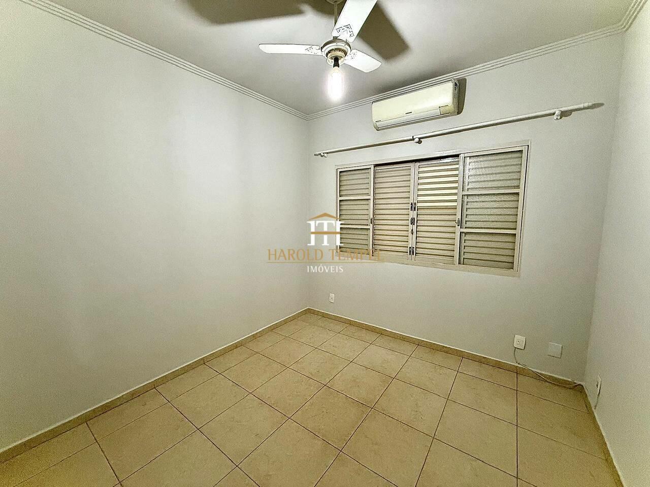 Casa com 4 quartos, aluguel por R$ 3.500/mês - Jardim São Domingos - Mococa/SP