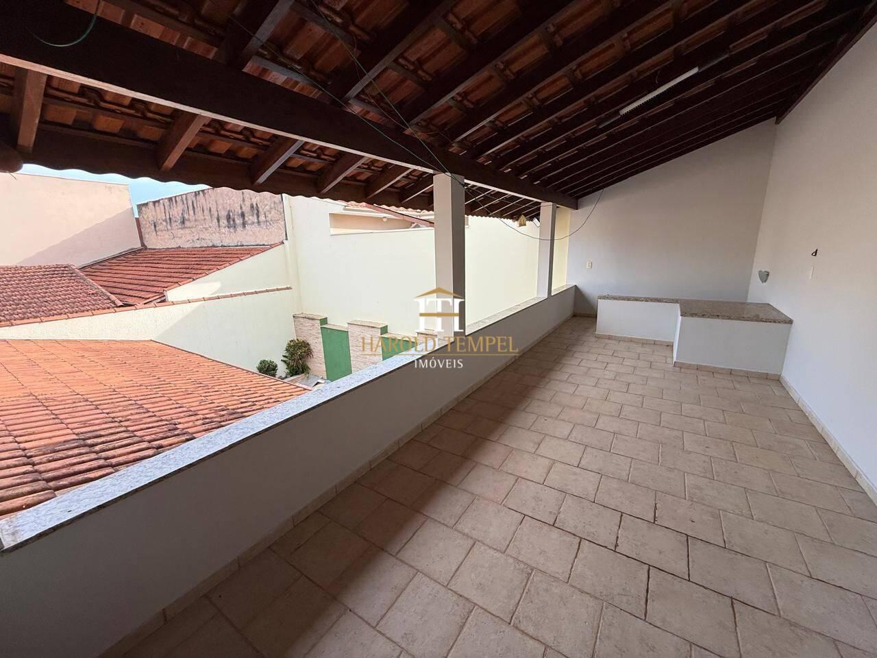 Casa com 4 quartos, aluguel por R$ 3.500/mês - Jardim São Domingos - Mococa/SP