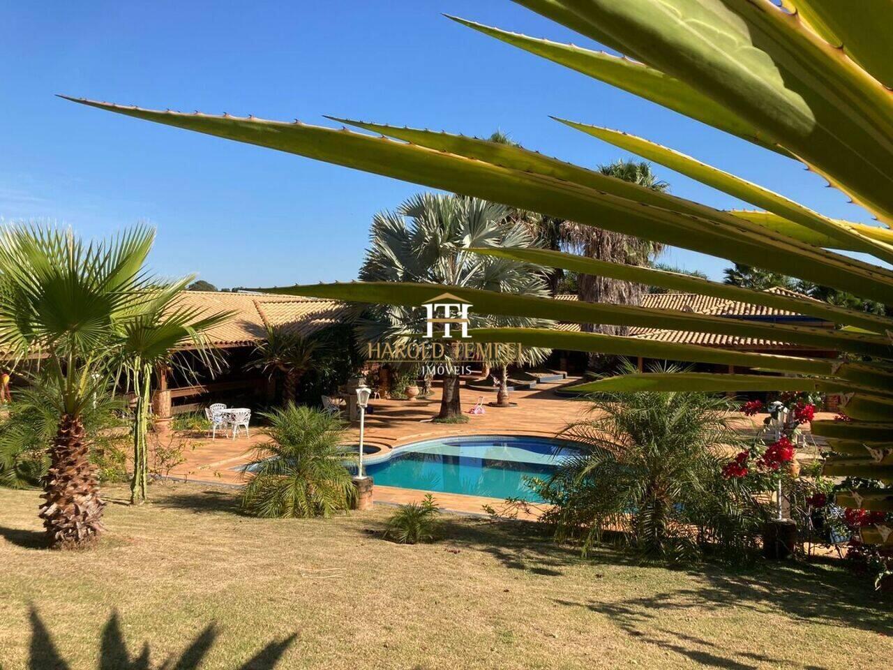 Chácara com 4 quartos, 13.000 m², à venda por R$ 2.500.000 - Centro - Mococa/SP
