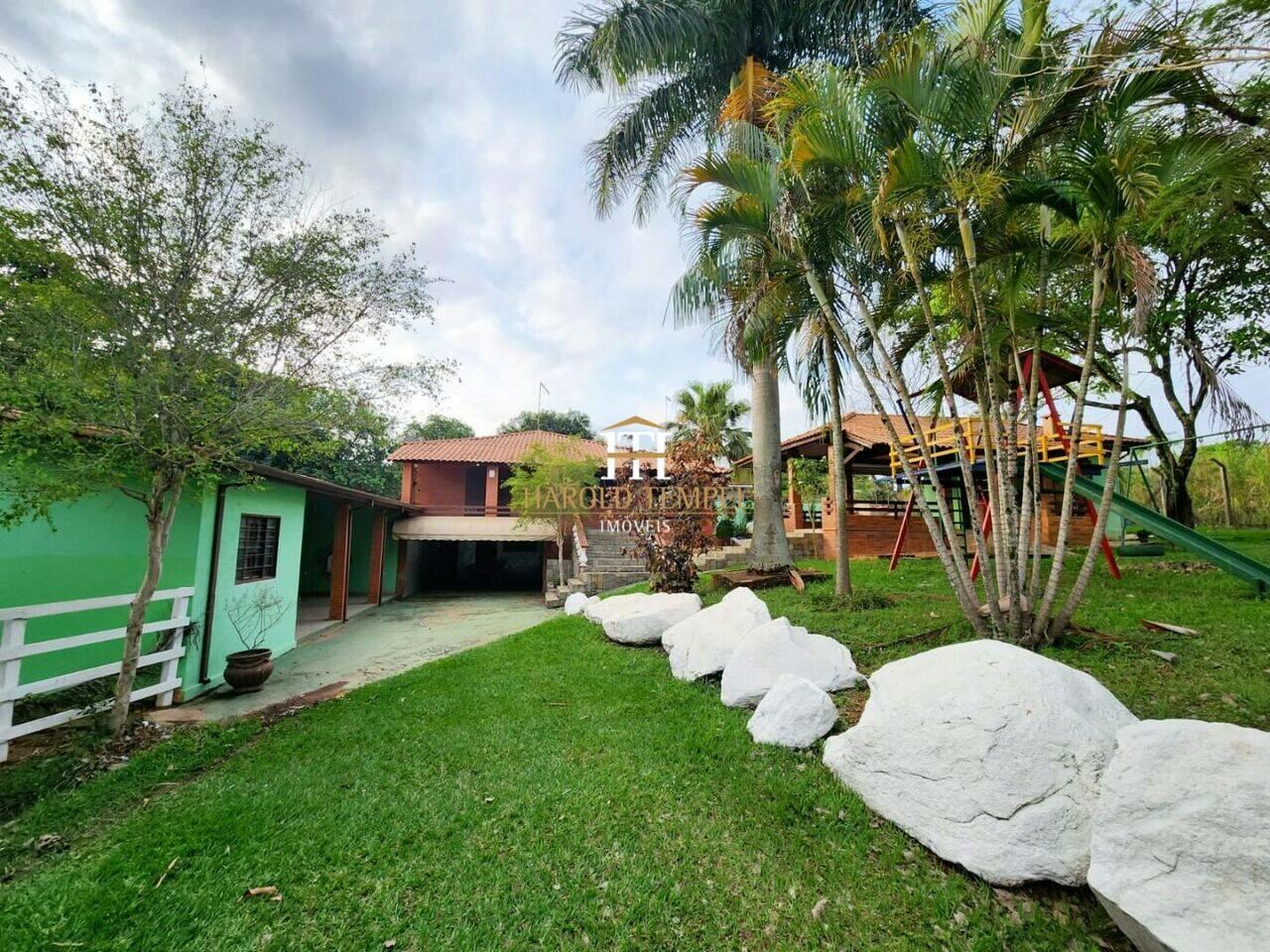Chácara com 3 quartos, 2.500 m², à venda por R$ 850.000 - Centro - Mococa/SP