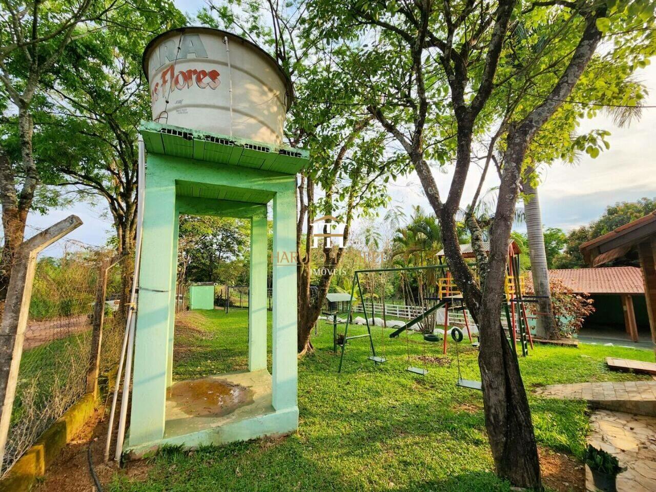 Chácara com 3 quartos, 2.500 m², à venda por R$ 850.000 - Centro - Mococa/SP