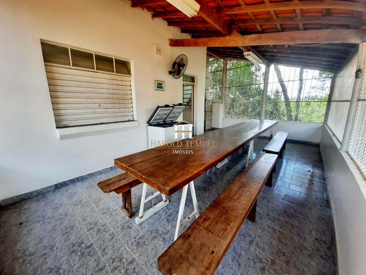 Rancho com 3 quartos, à venda por R$ 450.000 - Centro - Mococa/SP