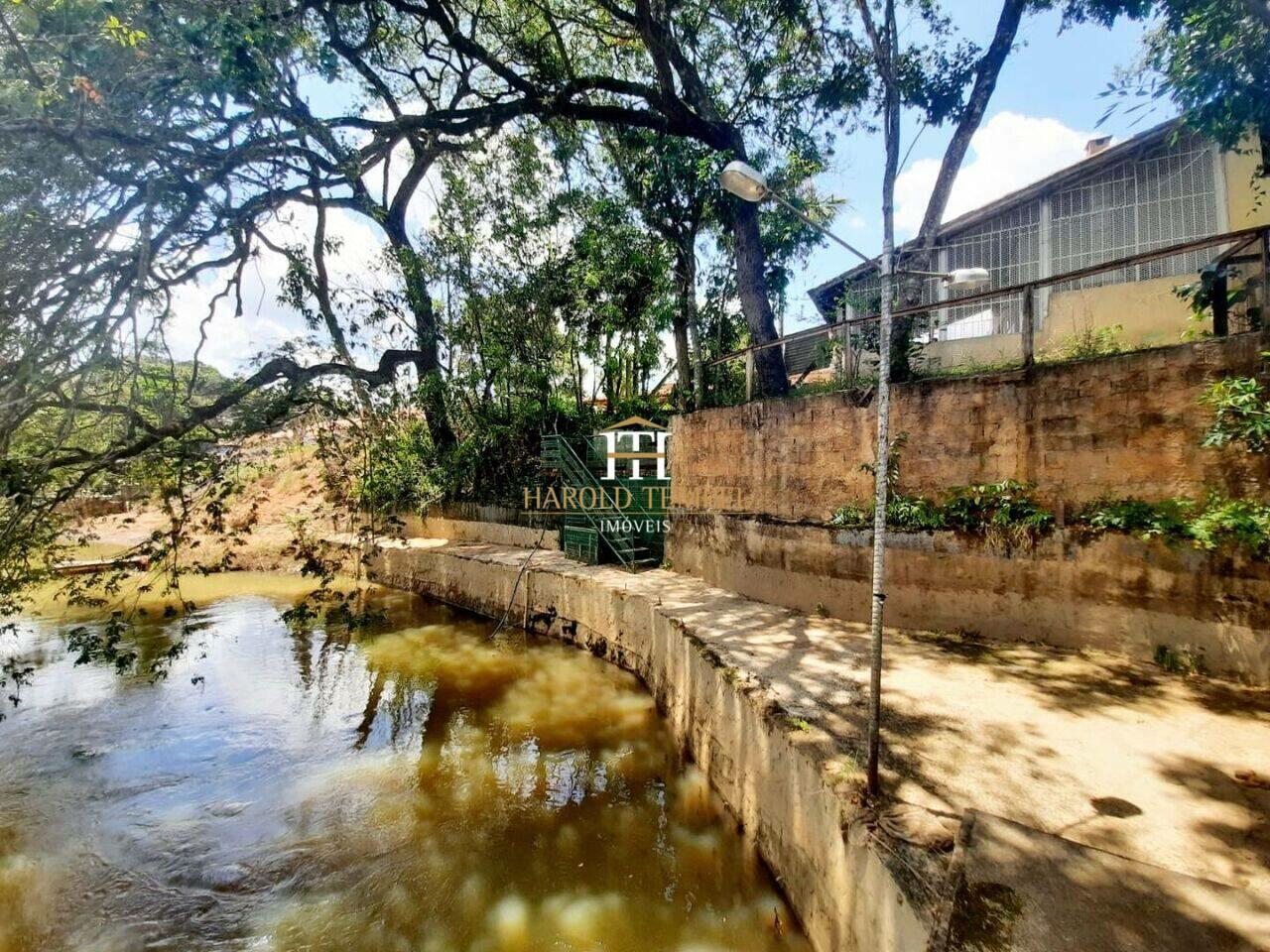 Rancho com 3 quartos, à venda por R$ 450.000 - Centro - Mococa/SP