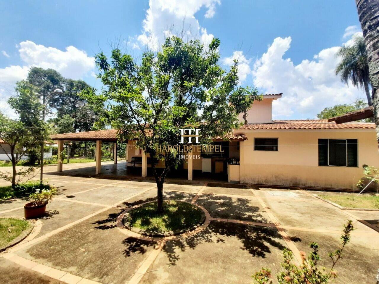 Rancho com 3 quartos, à venda por R$ 450.000 - Centro - Mococa/SP